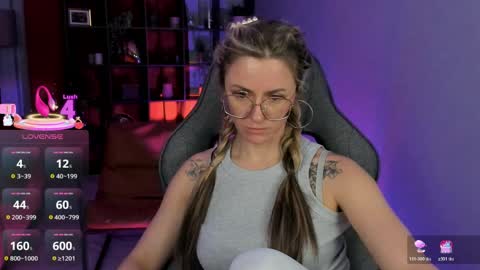 whitneypunnch online show from 03.31.26