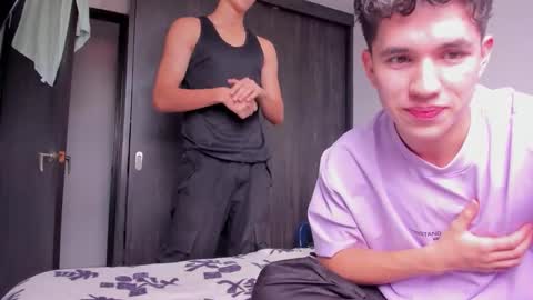 whos_he online show from 12.03.25