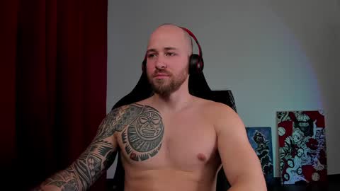 Snapshot of why_you_so_serious chatting on 12.03.24 VI online show from 12.03.24