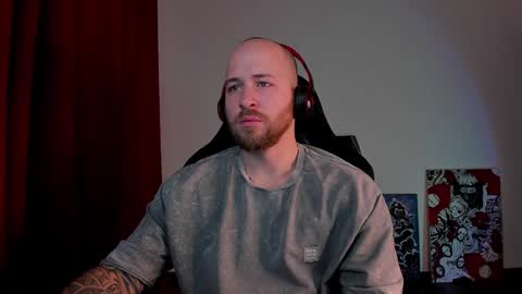 Snapshot of why_you_so_serious chatting on 12.05.24 VI online show from 12.05.24