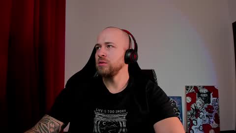 Snapshot of why_you_so_serious chatting on 12.15.24 VI online show from 12.15.24