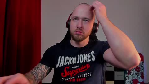 Snapshot of why_you_so_serious chatting on 01.22.25 VI online show from 01.22.25