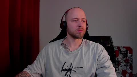 Snapshot of why_you_so_serious chatting on 01.28.25 VI online show from 01.28.25