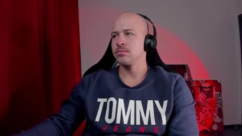 Snapshot of why_you_so_serious chatting on 09.29.25 VI online show from 09.29.25