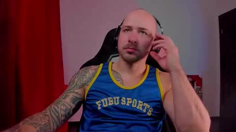 Snapshot of why_you_so_serious chatting on 11.16.25 VI online show from 11.16.25