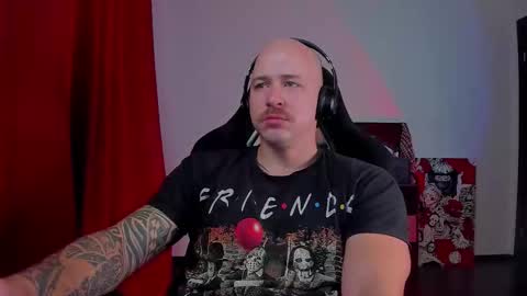 Snapshot of why_you_so_serious chatting on 11.19.25 VI online show from 11.19.25