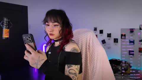 iggy iggz online show from 02.12.26