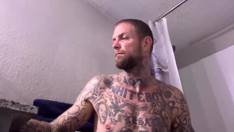 whyteboi8989 online show from 09.11.25