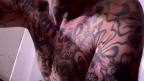 whyteboi8989 online show from 09.15.25