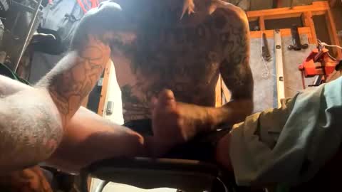 whyteboi8989 online show from 11.04.25