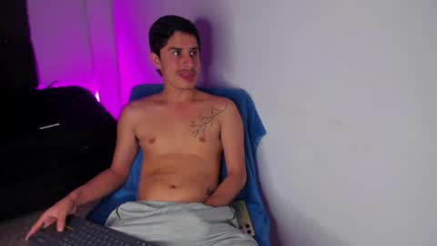 Snapshot of wickedboy_twink chatting on 06.07.26 JAISON online show from 06.07.26