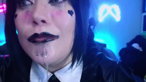 Snapshot of wickedxqueen chatting on 12.06.24 Laura online show from 12.06.24