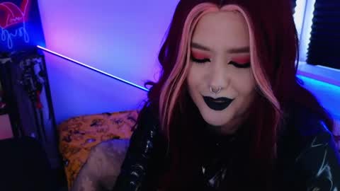 Snapshot of wickedxqueen chatting on 05.23.26 Laura online show from 05.23.26