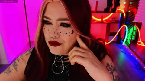 Laura  online show from 06.14.26
