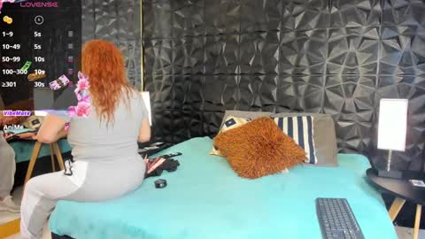 Snapshot of wife_mature chatting on 01.04.25 sussy online show from 01.04.25