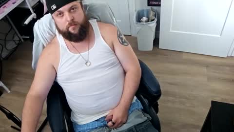 WiggaInAWifebeater online show from 09.09.25