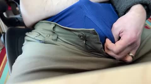 Snapshot of wiggo8 chatting on 02.17.25 HornDawg online show from 02.17.25