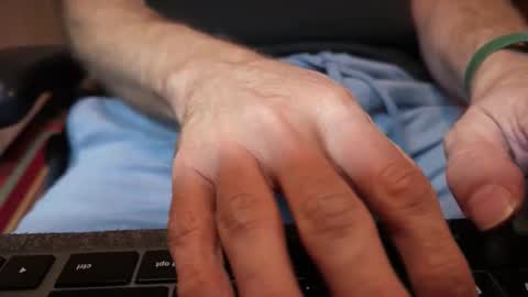 Snapshot of wiggo8 chatting on 09.17.25 HornDawg online show from 09.17.25