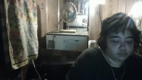 Snapshot of wigper chatting on 05.18.26 wigper online show from 05.18.26