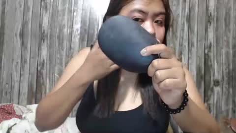 Snapshot of wild_ass_zessa chatting on 11.03.25 wild_ass_zessa online show from 11.03.25