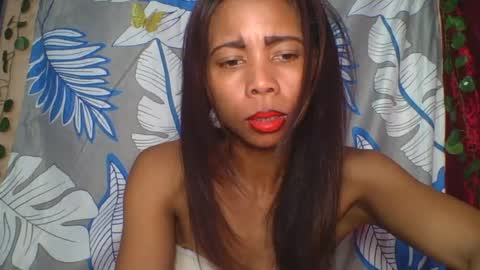 Snapshot of wildah chatting on 06.18.26 wildah online show from 06.18.26