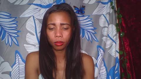 Snapshot of wildah chatting on 06.18.26 wildah online show from 06.18.26