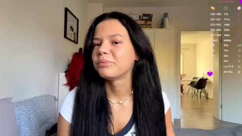 Snapshot of wildahankin chatting on 10.30.25 Mia online show from 10.30.25