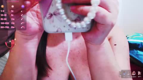 wildhotasianx online show from 12.19.24