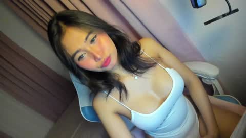 CHRISTINE online show from 01.12.25