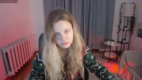 Snapshot of wildopal chatting on 11.28.25 Mila 3 online show from 11.28.25