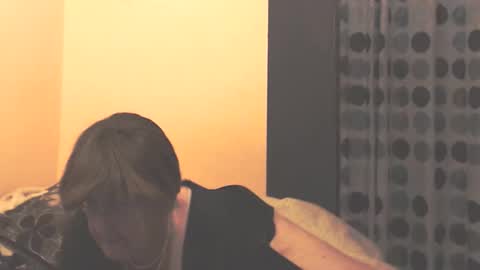 WildRedCat online show from 11.19.25