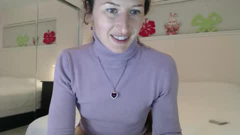 WildRose L - check my Pinned tweet if you dont see me online within 5 minutes after Ive sent email notifications online show from 04.02.26