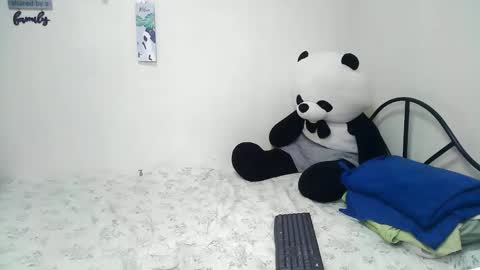 Rhean online show from 02.17.25