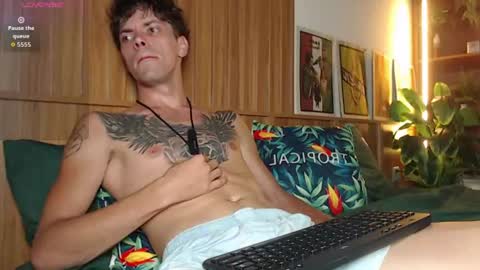Snapshot of william_henry_a chatting on 07.18.26 William online show from 07.18.26
