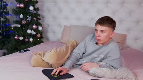 will online show from 01.11.25