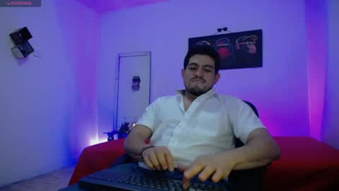 Snapshot of william_steel_ chatting on 04.29.26 William Steel online show from 04.29.26