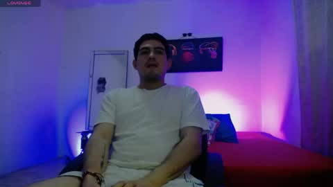 Snapshot of william_steel_ chatting on 05.01.26 William Steel online show from 05.01.26