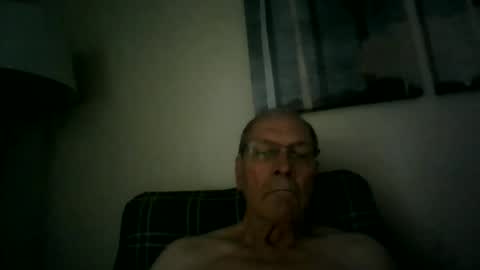 Snapshot of willnedoher chatting on 05.12.26 Willhedoher online show from 05.12.26