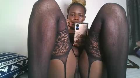 willyoubemine1 online show from 12.22.24