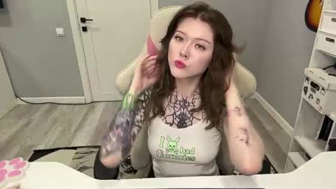 Snapshot of winacross chatting on 07.21.26 Luna online show from 07.21.26