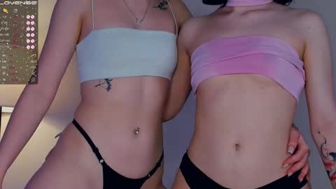 Amalia and Mia online show from 02.17.25