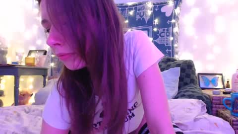 Snapshot of wingardiumleveveosa chatting on 12.06.24 Eevie online show from 12.06.24