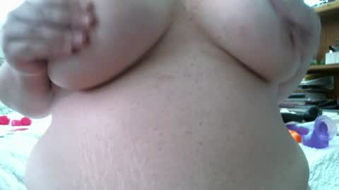 Snapshot of winnieatplay chatting on 01.04.25 Winnie online show from 01.04.25