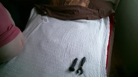 Snapshot of winnieatplay chatting on 02.17.26 Winnie online show from 02.17.26