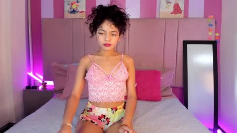  Winnifer Gonzalez  online show from 12.10.24