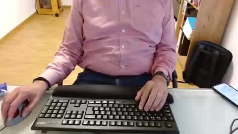 winterfreund99 online show from 10.26.25