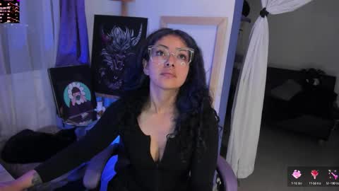     Luna Violeta  A r t i s t  online show from 09.20.25