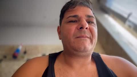 Snapshot of witebull83 chatting on 12.14.24 Witebull online show from 12.14.24