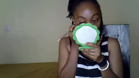 girlie o online show from 01.28.25