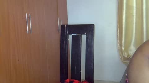 girlie o online show from 02.21.25